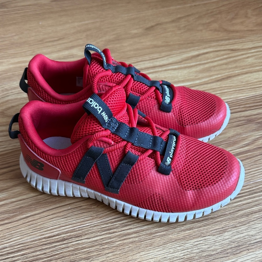 New Balance Kid’s Playgruv V1 Bungee Sneakers Wide Width